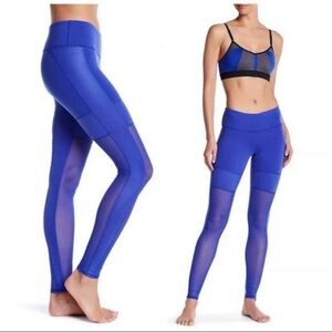 💙 Alo Yoga azure blue mesh leggings Limited edition